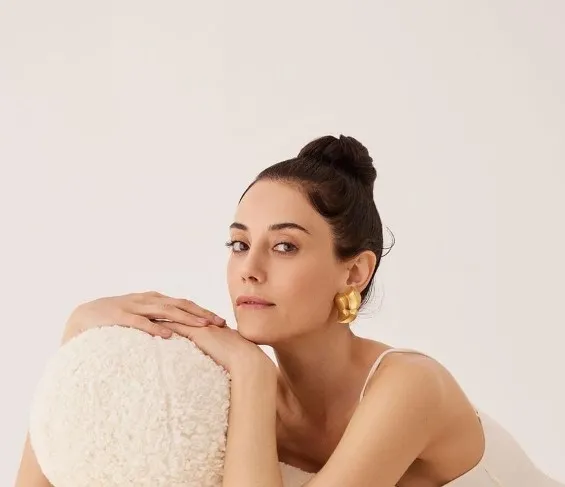 Tuğba Ekinci “Bu ülkeye daha iyisi gelmeyecek” deyip leopar desenli mini bikinisiyle paylaştı! Tepki yağdı: “Çıplaklık, basitlik...” - 58