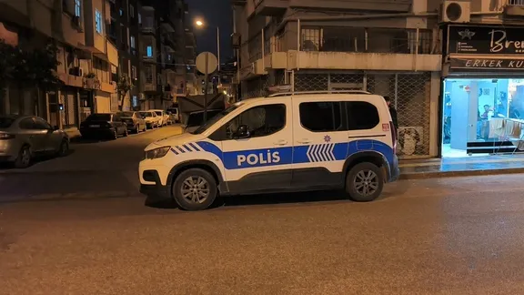 Mersin'de 2 çocuk annesi kadın boşanma aşamasındaki eşi tarafından bıçaklanarak öldürüldü