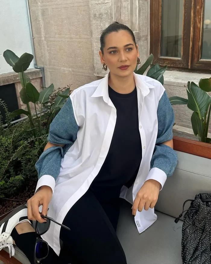 gulsim-ali-ilhan-vucudunu-saran-kirmizi-elbisesiyle-art-arda-paylasti-alev-emojileri-havalarda-ucustu-gonul-da-1703164484263.jpg Gülsim Ali İlhan vücudunu saran kırmızı elbisesiyle art arda paylaştı! Alev emojileri havalarda uçuştu! Gönül Dağı’nın Dilek’iydi...-2