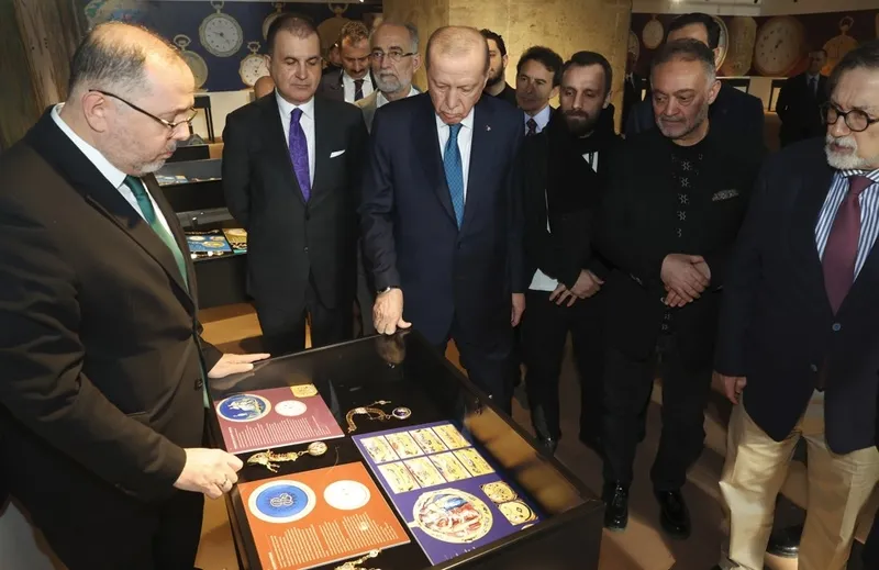 1775924459393.jpeg Başkan Erdoğan "Muhteşem Cep Saatleri" sergisini ziyaret etti-3
