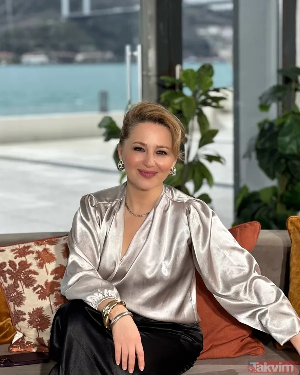 Tescilli güzel Demet Şener’den ‘anne-kız günü’ paylaşımı! İrem Kutluay “Boynuz kulağı geçti” dedirtti - 13