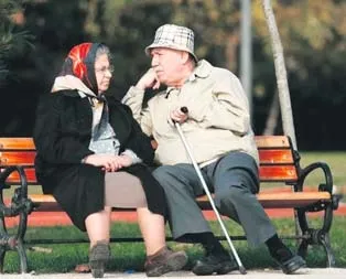 Emekliye 1 günde maaş