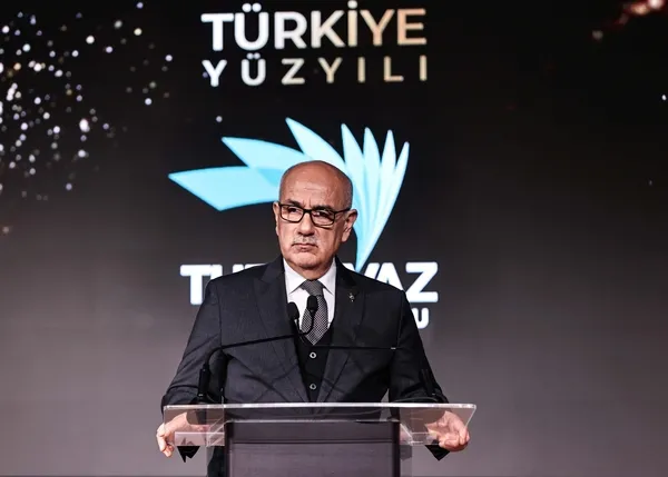 Tarım ve Orman Bakanı Vahit Kirişci'den Turkuvaz Medya'daki zirvede 6+1'li koalisyona sert tepki: "Yazıklar olsun! Size aferini bu millet versin"-6
