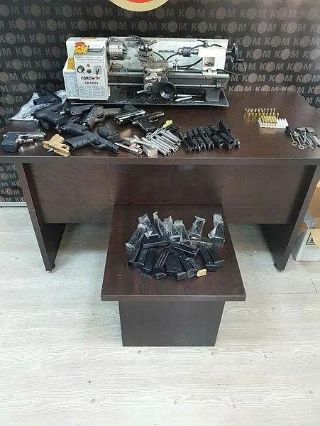 SON DAKİKA: 8 ilde mafyaya ağır darbe! 171 şüpheliden 136'sı yakalandı: Çok sayıda suç aleti ele geçirildi-10