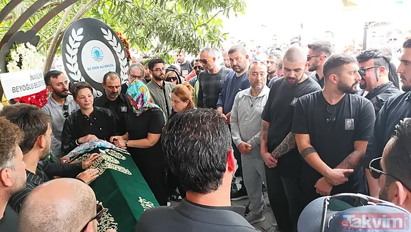 Kasımpaşalı Güllü'ye veda! Arabeskin kraliçesi son yolculuğuna uğurlandı - 7