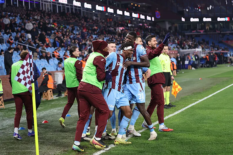 Spor yazarları Trabzonspor - Karagümrük maçını değerlendirdi! "Sessiz reaksiyon" - 1
