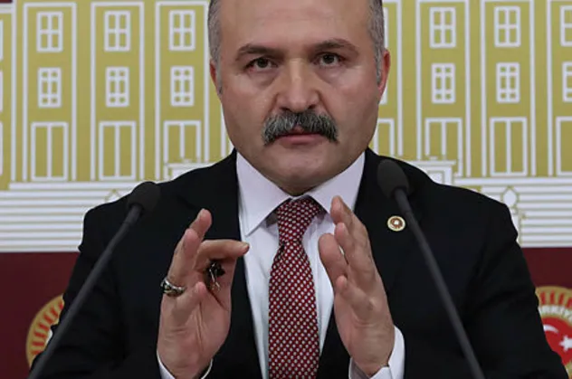 İYİ Parti ve CHP arasında yeni krizin adı: Erhan Usta! CHP'li vekillere PKK göndermesi yeniden gündeme gelince...