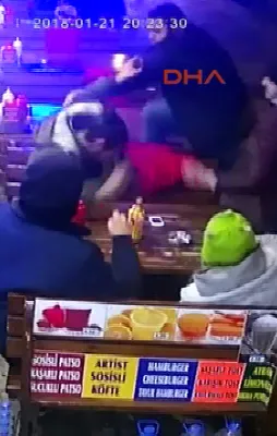 Terör örgütü yandaşlarından Kadıköy'de alçak saldırı