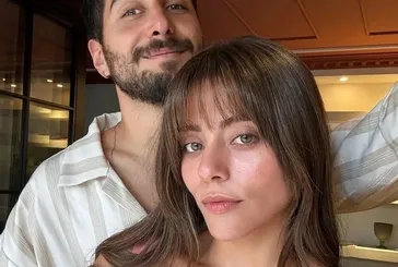 Sıla Türkoğlu ve Ata Ayyıldız Paris’te! Aşk dolu kareler ortaya çıktı