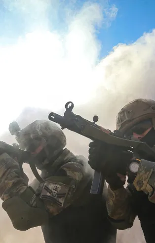 Reuters son dakika olarak geçti: Türkiye SMO askerlerini Trablus'a göndermeyi planlıyor