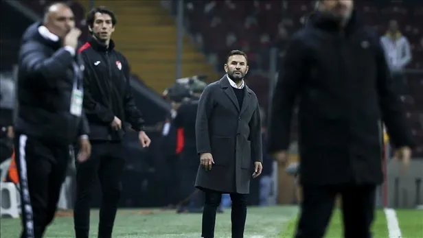 Galatasaray'da golcü oyuncu Haris Seferovic'in bileti kesildi-2