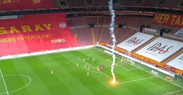 Dev derbide ilginç anlar! Galatasaray ile Fenerbahçe arasında seyircisiz oynanan maçta sahaya meşale atıldı!
