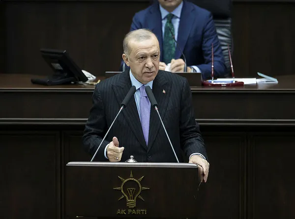 son-dakika-baskan-erdogandan-ak-parti-grup-toplantisinda-chp-ve-iyi-partiye-tepki-turkiyeyi-hedef-almaktadir-1637144125568.jpg SON DAKİKA! Başkan Erdoğan'dan AK Parti Grup Toplantısı'nda CHP ve İYİ Parti'ye tepki: Türkiye'yi hedef almaktadır-5