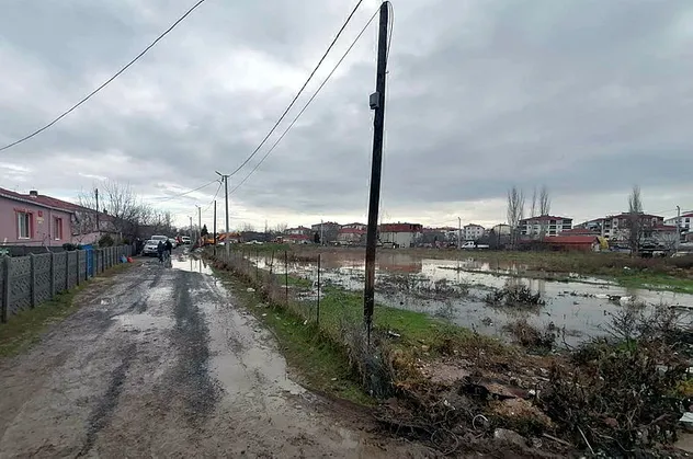 Kırklareli Valisi Bilgin: Selde zarar görenlere 5'er bin lira yardım yapıyoruz
