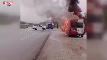 Tokat’ta kargo minibüsü alev alev yandı
