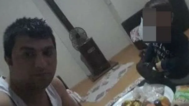 Bu nasıl aile! Küçük çocuklarına içki içirip...-1