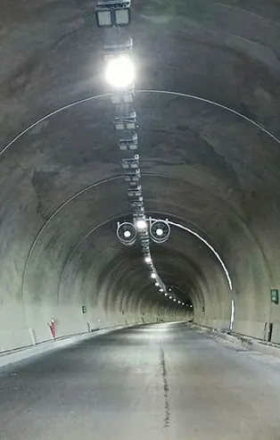 50 dakikalık yol 5 dakikaya iniyor! Çanakkale - İzmir karayolu tünelleri ağustosta hizmete açılacak