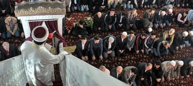 Camilerde '15 Temmuz' hutbesi