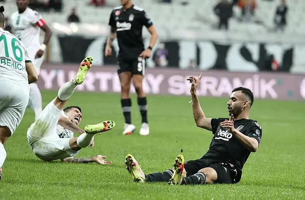 besiktasta-kan-kaybi-suruyor-dolmabahcede-giresunspor-hezimeti-1638047616488.jpeg Beşiktaş'ta kan kaybı sürüyor! Dolmabahçe'de Giresunspor hezimeti-7