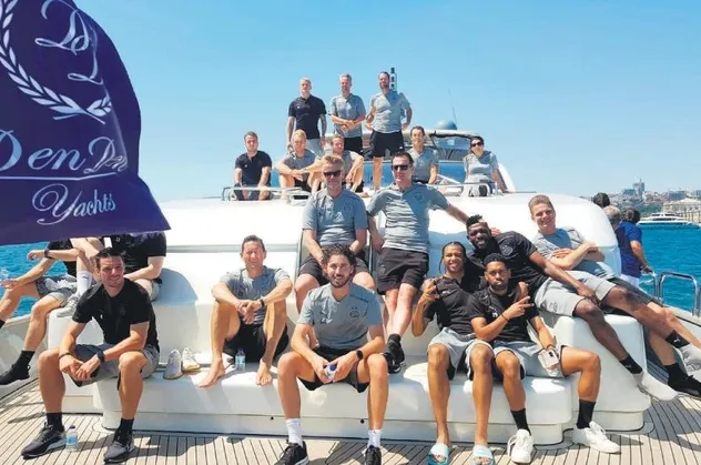 PSV'den turistik gezi! Öğlen Boğaz’ı gezdiler, akşam Galatasaray'ı yendiler