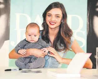 Miranda Kerr şaşırdı kaldı