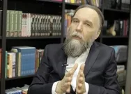 Bu nasıl gerçekçi dostluk ki her an kopacak şekilde İdlibe bağlı?