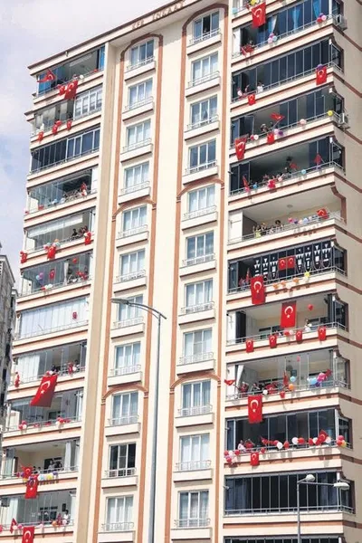 Yerde ve gökte 23 Nisan coşkusu: THY TBMM'nin 100. yılı için havalandı-7