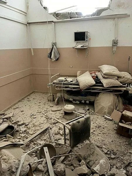 katil-israilin-eski-basbakani-ehud-baraktan-itiraf-sifa-hastanesinin-altindaki-siginaklari-israil-insa-etti-1700549502949.jpeg İşgalci İsrail 'tünelde' sıkıştı! ABD'li Washington Post yazdı: İsrail Şifa Hastanesi ile ilgili iddialarını kanıtlayamadı-1