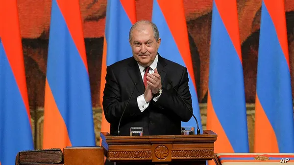 ermenistanda-armen-pasinyan-tekrar-basbakan-oldu-1627900502642.jpg Ermenistan'da Armen Paşinyan tekrar Başbakan oldu-2