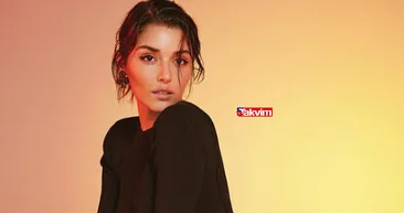 Diziye ara verdi o markanın yüzü oldu! Kerem Bürsinin biricik aşkı Hande Erçel yeni projesiyle şaşırttı!