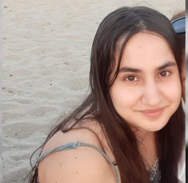 Balıkesir'de otobüs kazasında hayatını kaybeden Bilge Toker'in babası Hüseyin Toker'den yürek burkan sözler: Mutluluğu uzun sürmedi yavrumun-7