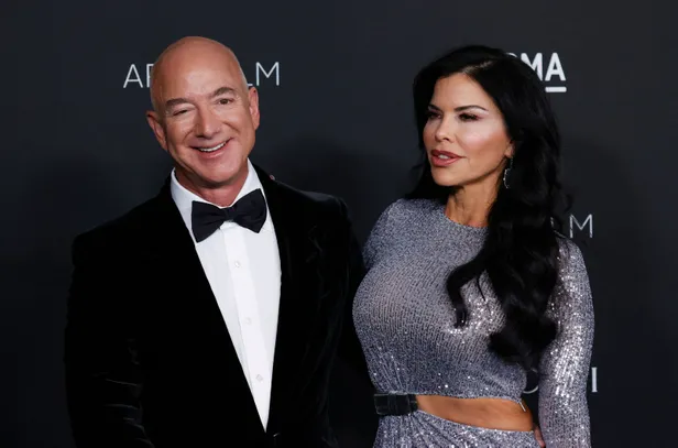 jeff-bezos-sevgilisi-lauren-sanchez-kimdir-jeff-bezos-leonardo-dicaprio-olayi-nedir-ne-oldu-1636463863864.jpg