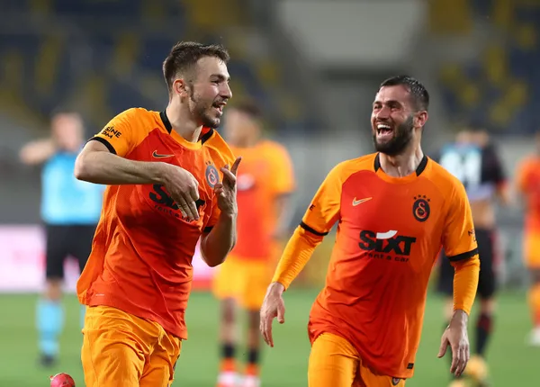1628410998791.jpg Galatasaray'da forvete ilk aday Halil Dervişoğlu-4