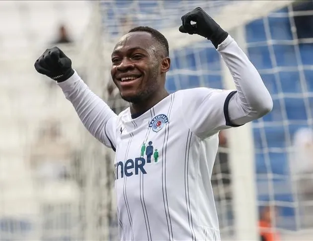 Muleka’ya körfez kancası