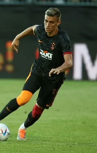 Galatasaray'da Kayserispor maçı öncesi sürpriz gelişme! Okan Buruk'tan Kazımcan Karataş kararı
