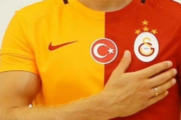 Ve menajeri resmen açıkladı: Semih Kaya yeniden Galatasaray forması giyebilir