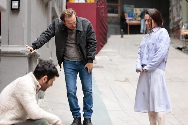 Masumlar Apartmanı 14. yeni bölüm fragmanında Safiye'nin büyük sırrı açığa çıkıyor! Ben aklına gelebilecek en karanlık yoldan geldim!-3