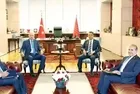 Başkan Erdoğan'dan 18 yıl sonra CHP'ye ziyaret! Karşılıklı Türk kahvesi içtiler! İşte Özgür Özel'den ilk yorum