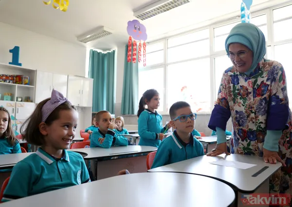 Emine Erdoğan Saraybosna'da Umut Tüneli'ni ve Saraybosna Maarif Okulu'nu ziyaret etti - 9