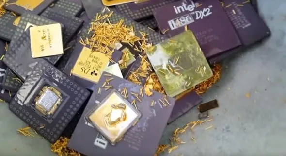 cope-atan-bin-pisman-meger-icinden-cil-cil-altin-cikiyormus-1719468212411.jpg Meğer içinden çil çil altın çıkıyormuş! Çöpe atan bin pişman oluyor-7