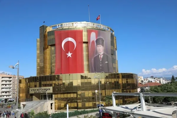 CHP’li Özlem Çerçioğlu’ndan Aydın’da lağım belediyeciliği! ASKİ tarlaları bataklığa çevirdi-8