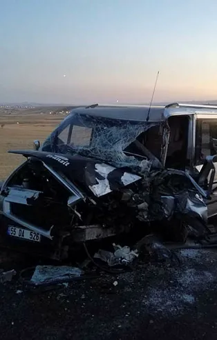 Ankara'da zincirleme kaza! 8'i çocuk 20 yaralı