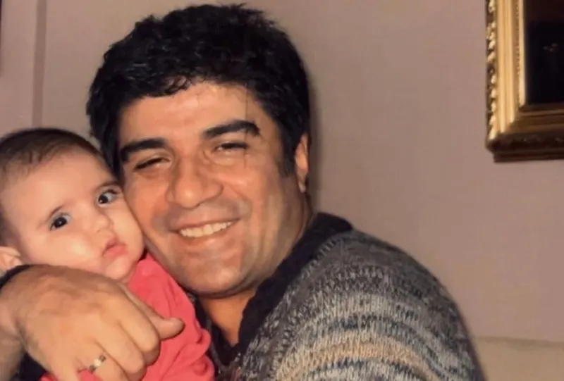 dilara-erkalin-arsivinden-ibrahim-erkal-baba-hasreti-dinmiyor-1776148389685.jpg Dilara Erkal’ın arşivinden İbrahim Erkal: "Baba şefkatinin en güzel hali"-5