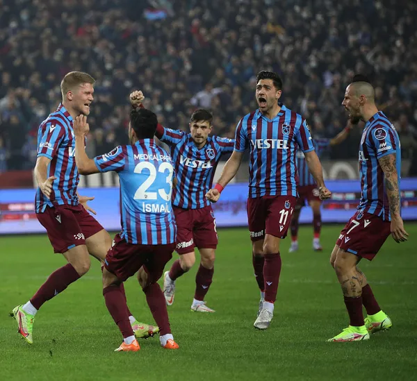 son-dakika-ziraat-turkiye-kupasinda-son-16-turu-eslesmeleri-belli-oldu-iste-besiktas-fenerbahce-ve-trabzonspor-1642151756301.jpg SON DAKİKA: Ziraat Türkiye Kupası'nda son 16 turu eşleşmeleri belli oldu! İşte Beşiktaş Fenerbahçe ve Trabzonspor'un rakipleri...-8
