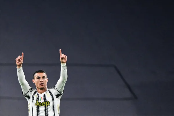 son-dakika-cristiano-ronaldonun-yeni-takimi-manchester-united-oldu-1630080125042.jpg SON DAKİKA! Cristiano Ronaldo'nun yeni takımı Manchester United oldu-3