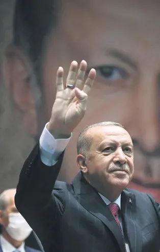 Başkan Erdoğan: Lübnan'da Macron’un yaptıklarını değil insanlığımızın gereğini yapıyoruz