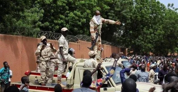 Nijer’in Fransa’nın Niamey Büyükelçisi’ne verdiği 48 saatlik süre doldu