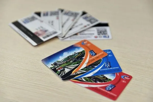 chpli-belediyelerin-ulasim-zamlarina-tepki-cig-gibi-ankarada-mansur-yavasa-konya-ornegi-verildi-1647092993148.jpeg CHP'li belediyelerin ulaşım zamlarına tepki çığ gibi! Ankara'da Mansur Yavaş'a Konya örneği verildi-3