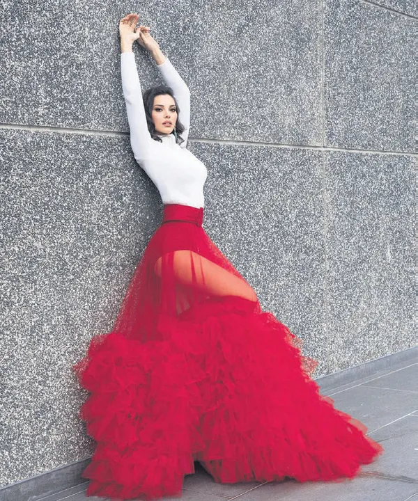 hande-yener-ve-serdar-ortac-performanslariyla-kurucesmeyi-salladi-1632174894806.jpg Hande Yener ve Serdar Ortaç performanslarıyla Kuruçeşme'yi salladı!-8