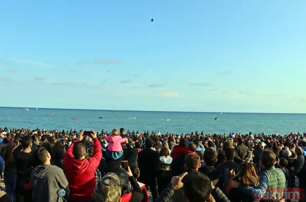 Antalya'nın fethi törenlerinde SOLOTÜRK'ten nefes kesen gösteri - 25